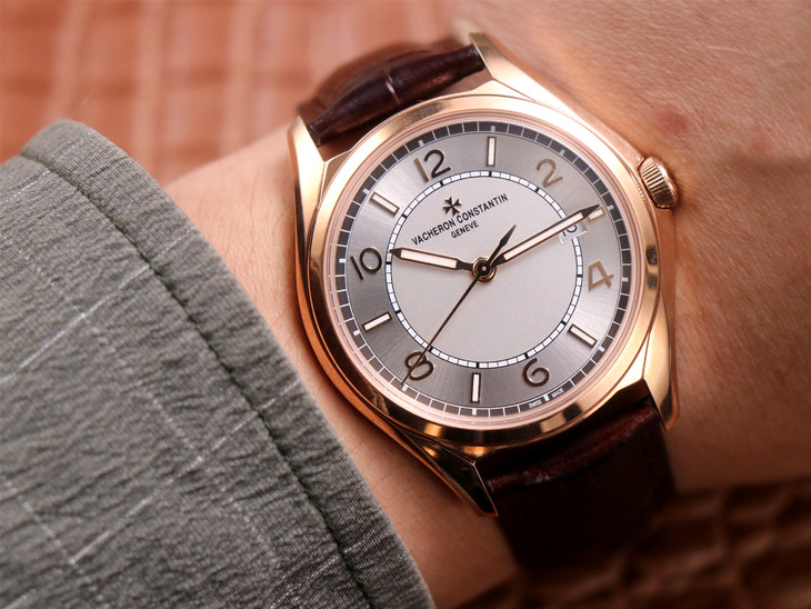 江詩丹頓一比一高仿男錶價格 zf廠江詩丹頓伍陸之型繫列4600E/000R-B441￥3680-高仿錶