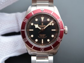 精仿帝舵鋼帶手錶報價 ZF帝駝小紅花V7版碧灣79220R￥2680