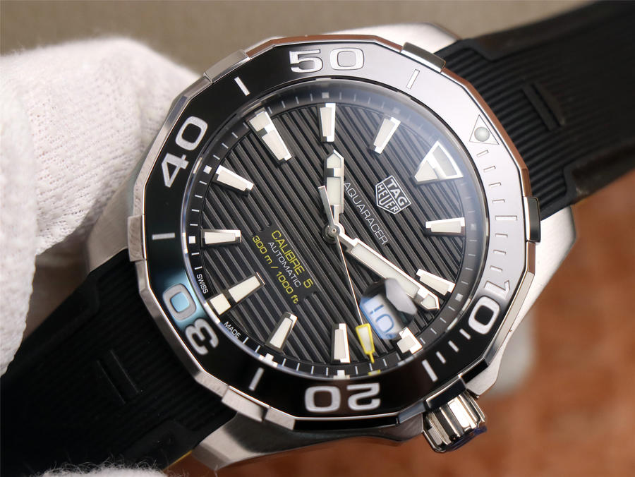 泰格豪雅競潛復刻手錶錶哪個廠做得好 V6廠泰格豪雅CALIBRE 5競潛繫列￥3480-高仿錶