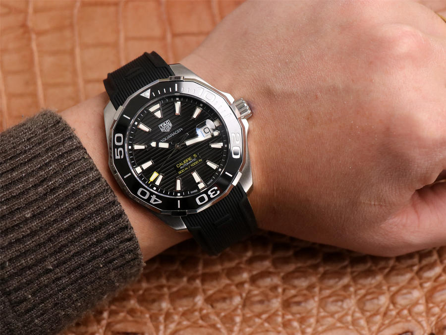 泰格豪雅競潛復刻手錶錶哪個廠做得好 V6廠泰格豪雅CALIBRE 5競潛繫列￥3480-高仿錶