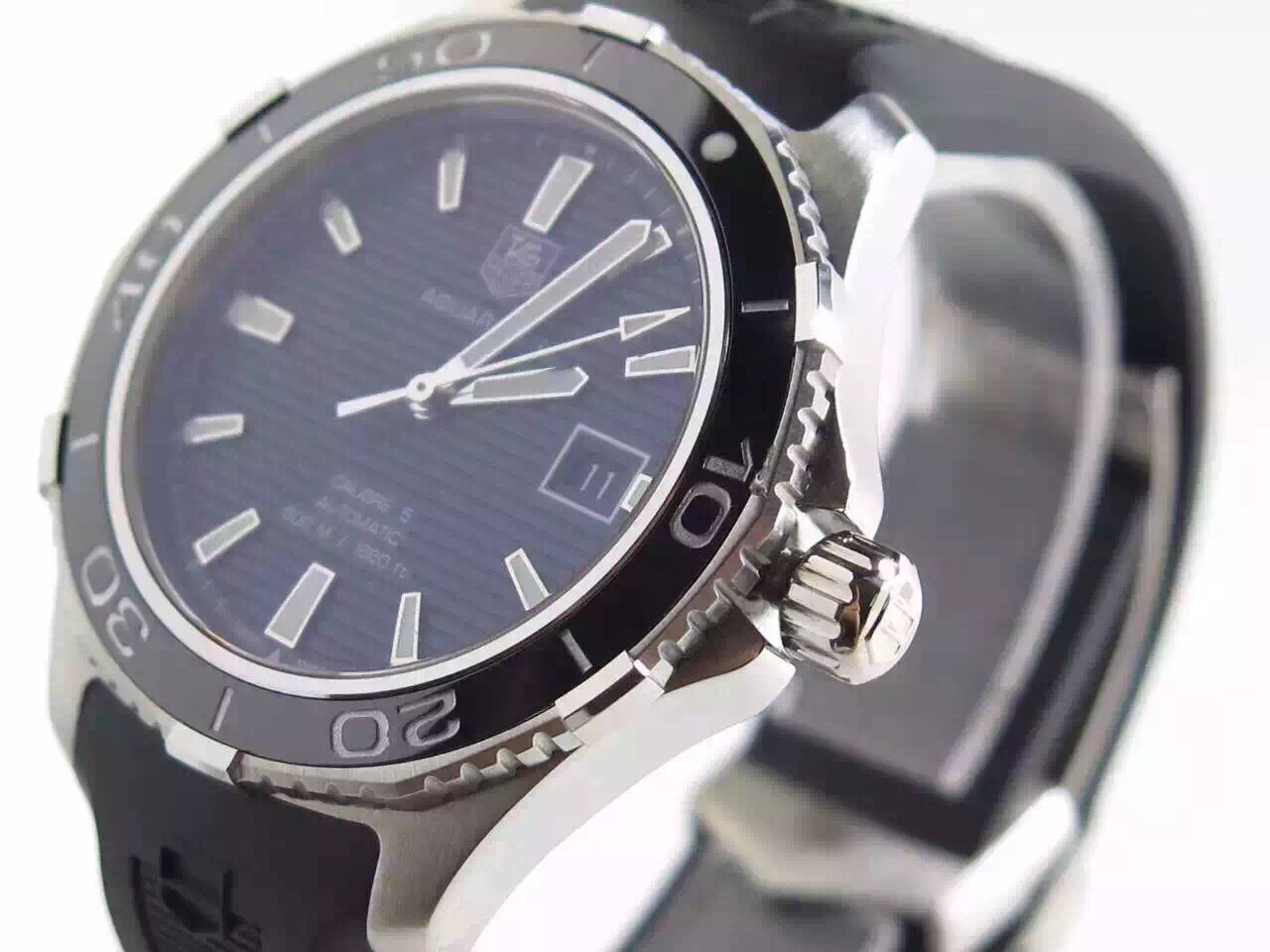 v6泰格豪雅競潛復刻手錶 V6廠泰格豪雅 ，竟潛500米繫列V2版￥2980-高仿錶