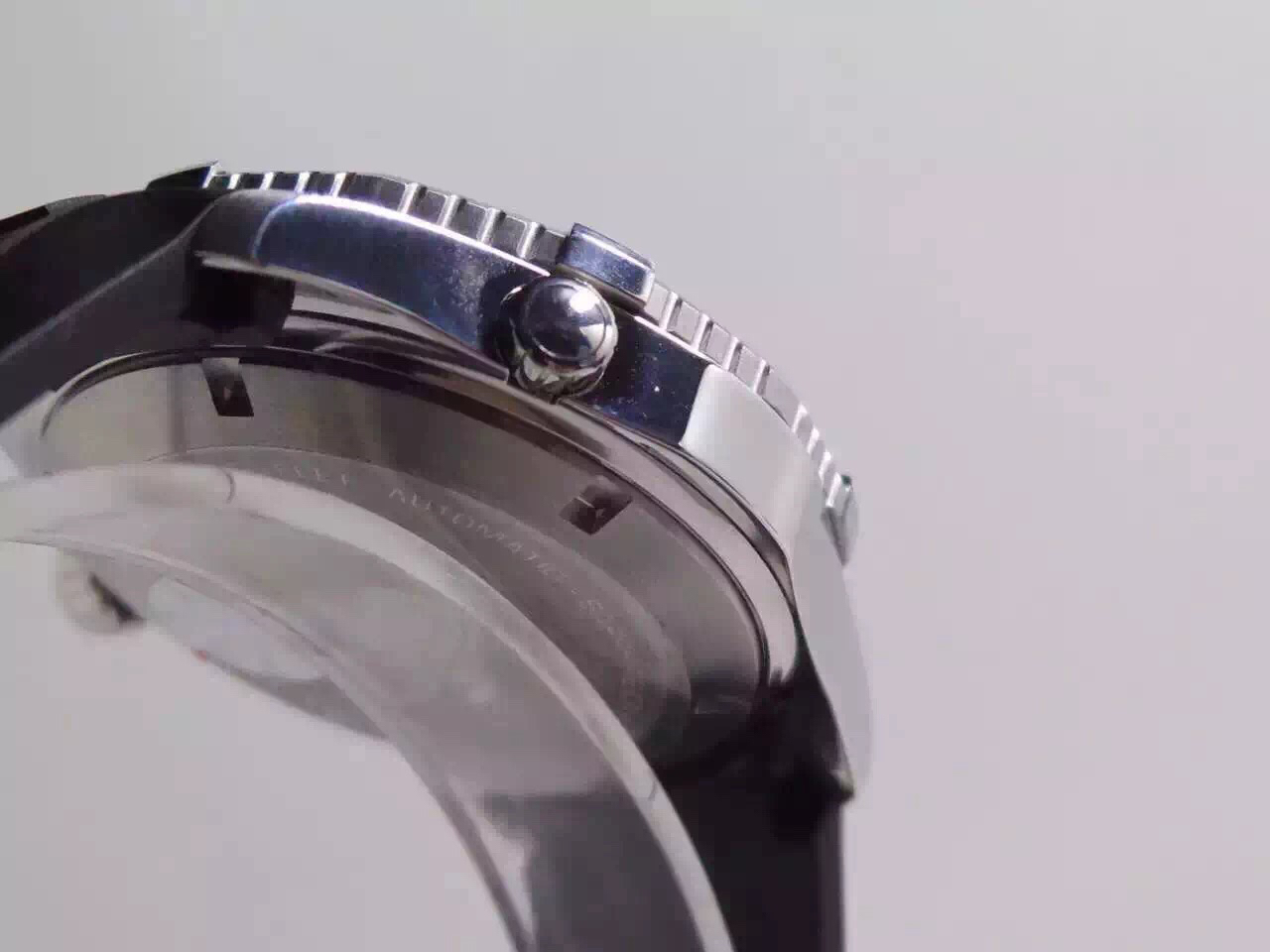 v6泰格豪雅競潛復刻手錶 V6廠泰格豪雅 ，竟潛500米繫列V2版￥2980-高仿錶