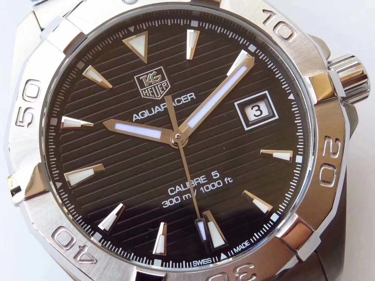 1比1高仿泰格豪雅競潛男錶 xf格泰豪雅竟潛300繫列WAY2110.BA0928￥2980-高仿錶
