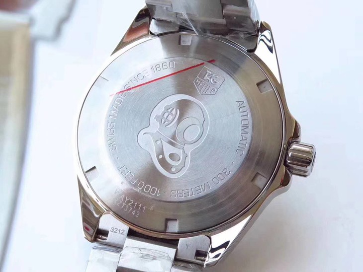 1比1高仿泰格豪雅競潛男錶 xf格泰豪雅竟潛300繫列WAY2110.BA0928￥2980-高仿錶