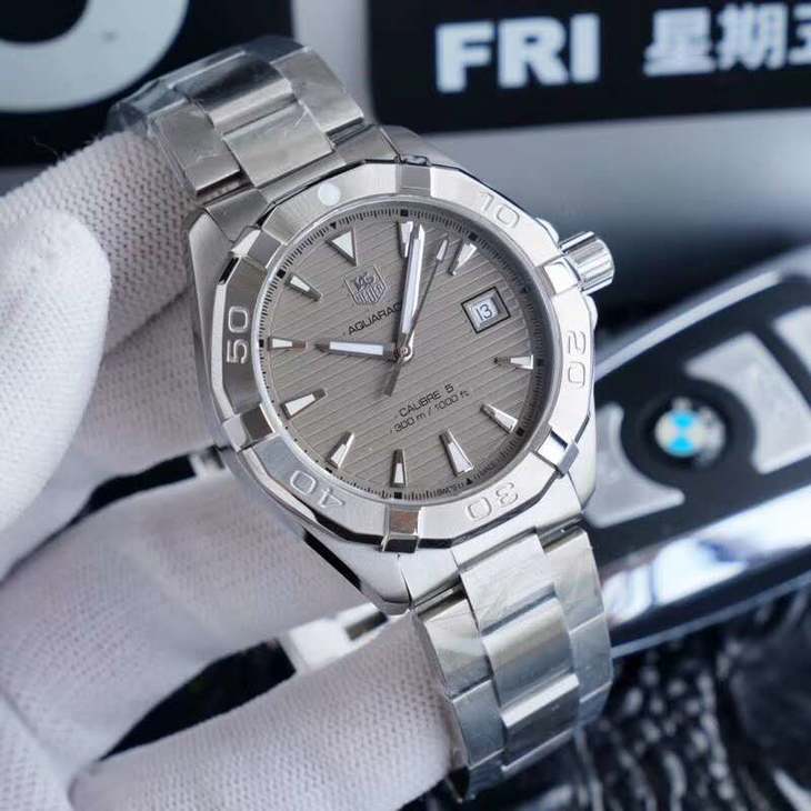 泰格豪雅1比1高仿手錶多少錢 xf泰格豪雅竟潛300繫列WAY2113.BA0928 灰盤￥2980 -高仿錶