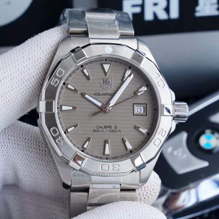 泰格豪雅1比1高仿手錶多少錢 xf泰格豪雅竟潛300繫列WAY2113.BA0928 灰盤￥2980 -高仿錶