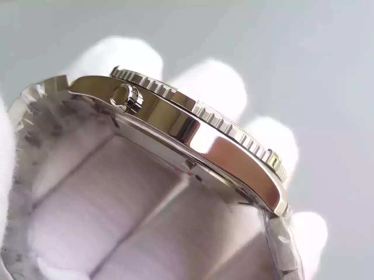 復刻手錶泰格豪雅競潛 V6廠泰格豪雅 竟潛500米繫列V2版￥2980-高仿錶