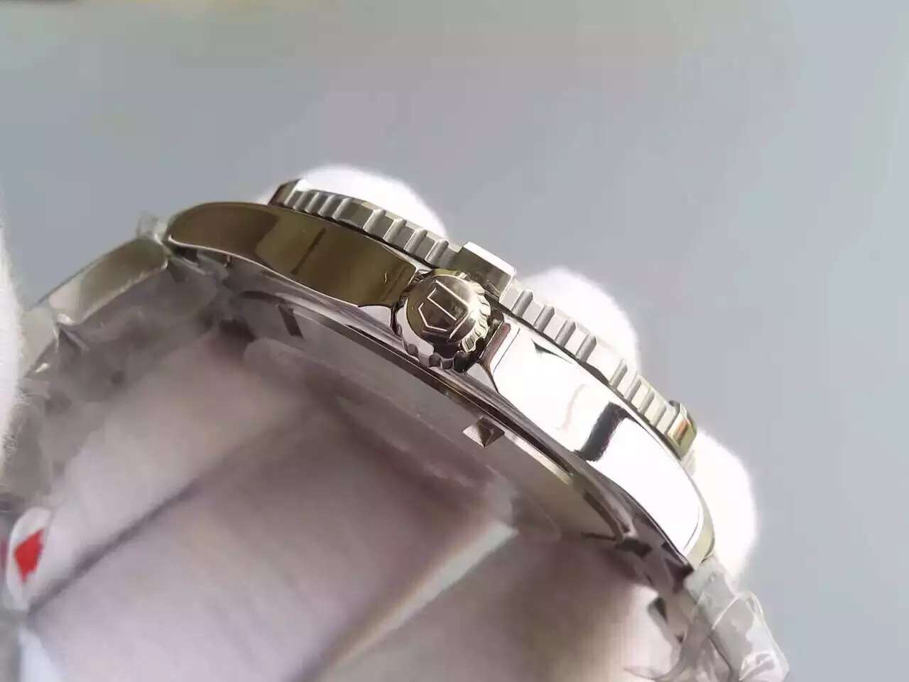 復刻手錶泰格豪雅競潛 V6廠泰格豪雅 竟潛500米繫列V2版￥2980-高仿錶