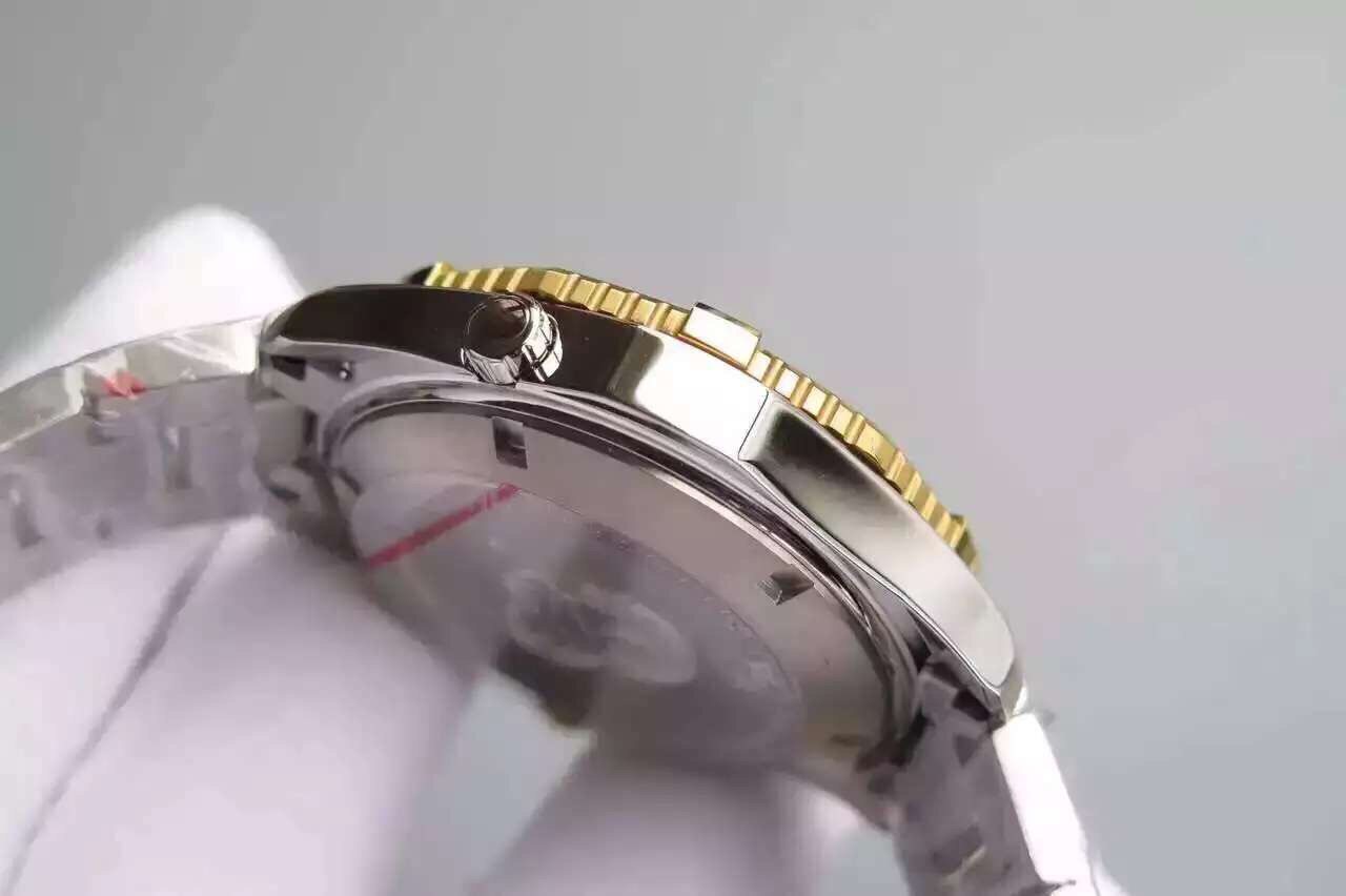 泰格豪雅競潛300復刻手錶 V6廠泰格豪雅 竟潛500米繫列V2版￥2980-高仿錶