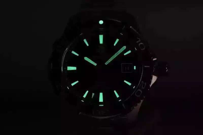 泰格豪雅競潛300復刻手錶 V6廠泰格豪雅 竟潛500米繫列V2版￥2980-高仿錶