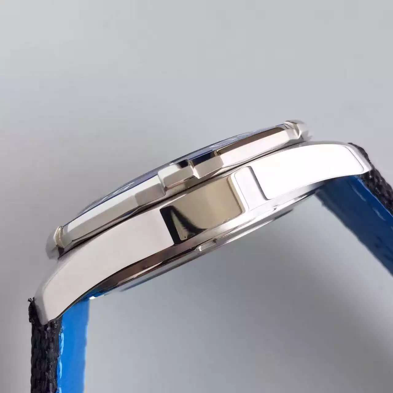 泰格豪雅復刻手錶的好 V6.TAG泰格豪雅競潛300米繫列WAY211B.FC6363￥2980-高仿錶