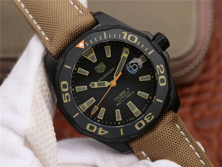 格泰豪雅 復刻手錶 V6格泰豪雅竟潛43mm黑殼￥2980-高仿錶