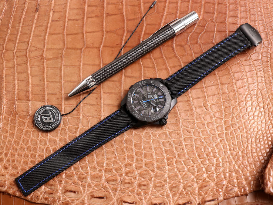 復刻手錶的泰格豪雅 TB廠泰格豪雅競潛繫列WBD218C.FC6447￥3280-高仿錶