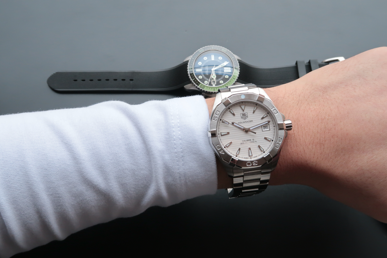 泰格豪雅復刻手錶錶價格 CR廠泰格豪雅竟潛300繫列WAY2111.BA0928￥2980-高仿錶