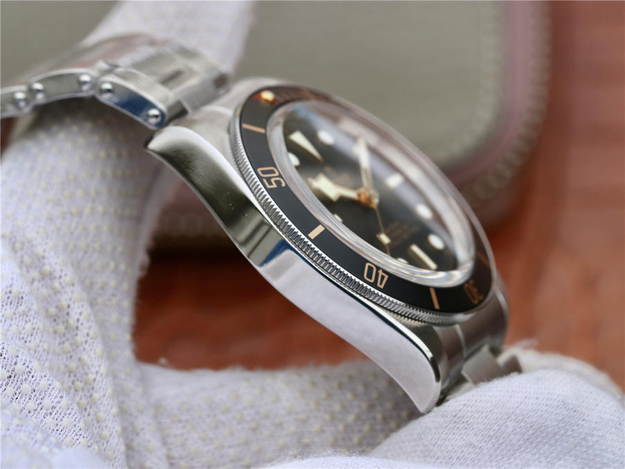 仿帝舵的廠 ZF帝舵碧灣繫列M79030N-0001腕錶¥2880-高仿錶 仿帝舵的廠 ZF帝舵碧灣繫列M79030N-0001腕錶¥2880-高仿錶