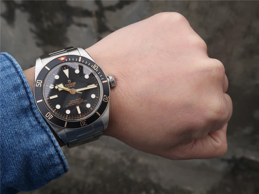 仿帝舵的廠 ZF帝舵碧灣繫列M79030N-0001腕錶¥2880-高仿錶 仿帝舵的廠 ZF帝舵碧灣繫列M79030N-0001腕錶¥2880-高仿錶