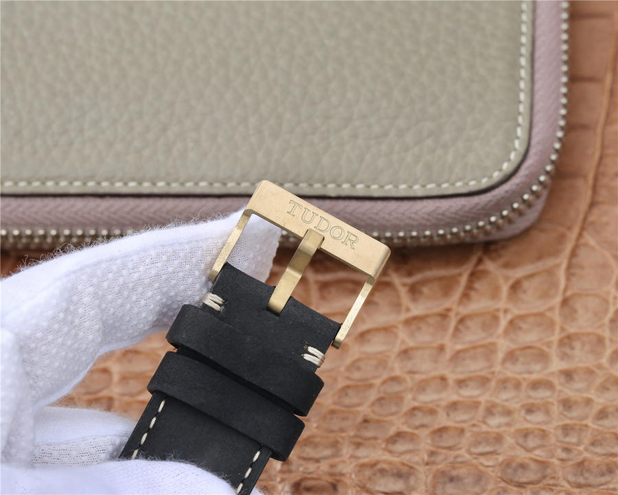 高仿帝舵錶 XF帝駝碧灣青銅型－小銅盾M79250BA-0002￥3480-高仿錶