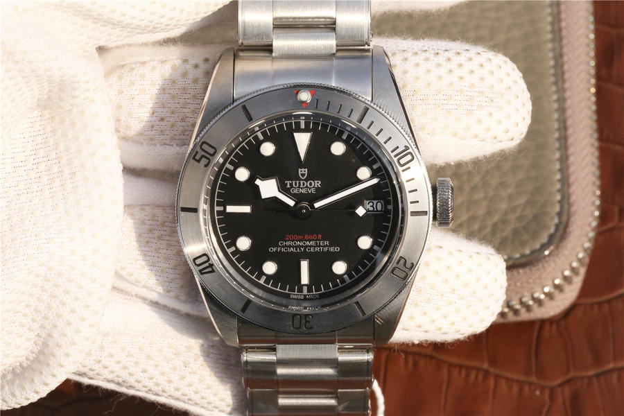 高仿帝舵高仿 ZF帝舵啟承繫列79730帝陀帝駝小鋼盾￥2880-高仿錶