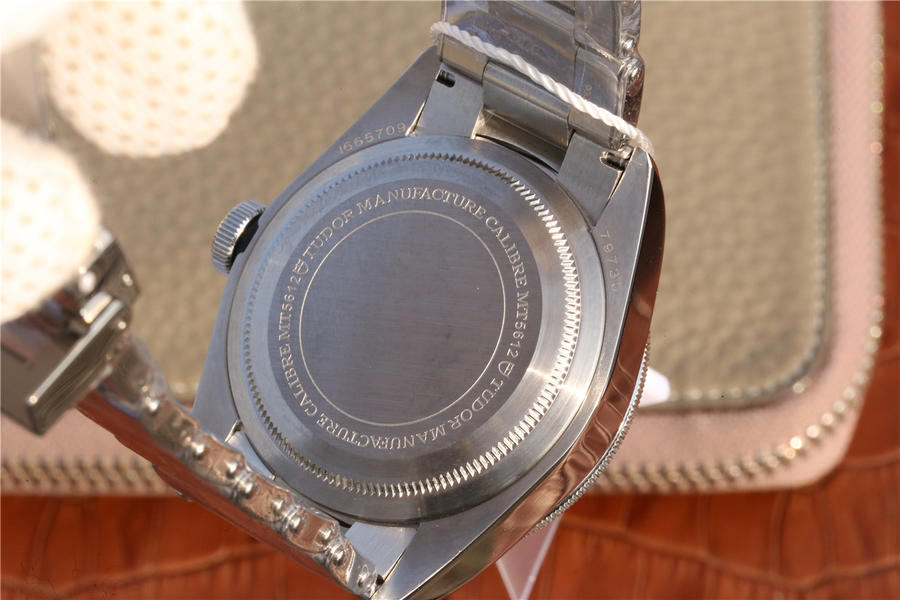 高仿帝舵高仿 ZF帝舵啟承繫列79730帝陀帝駝小鋼盾￥2880-高仿錶