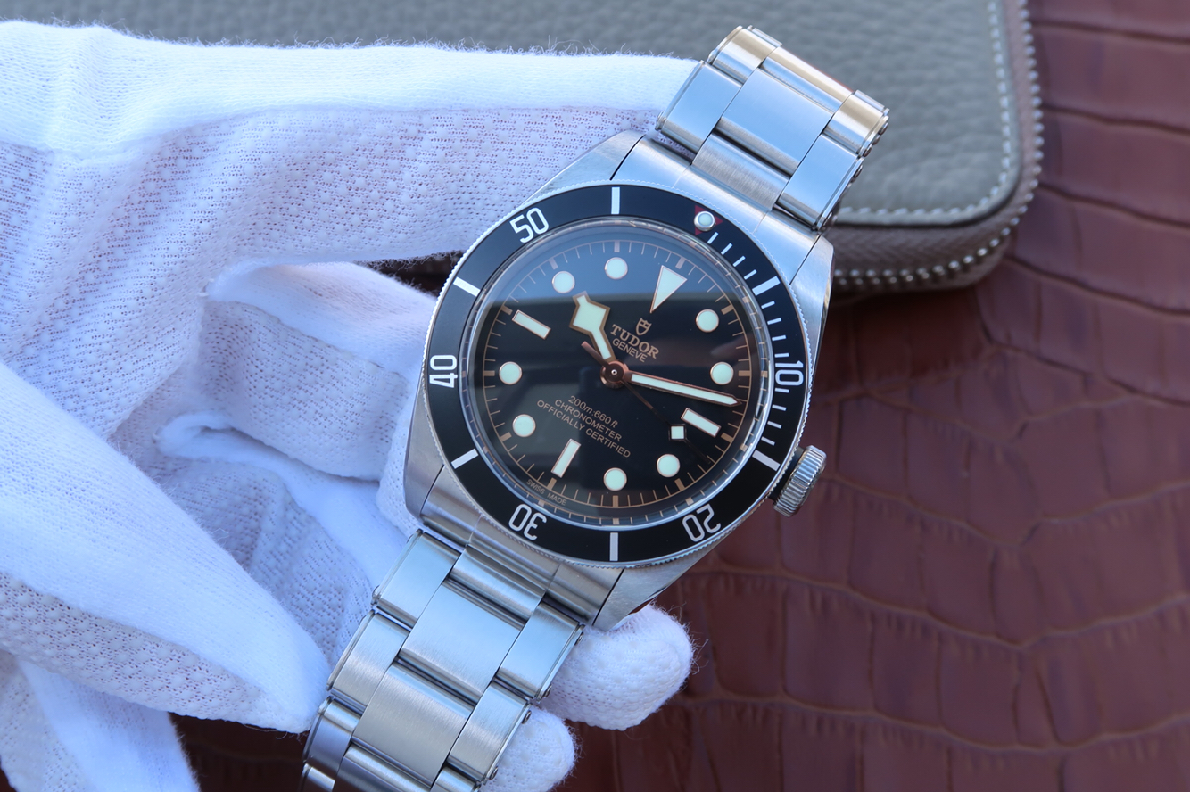 高仿帝舵那裏有實體店 ZF帝舵啟承繫列m79230n-0002￥2680-高仿錶