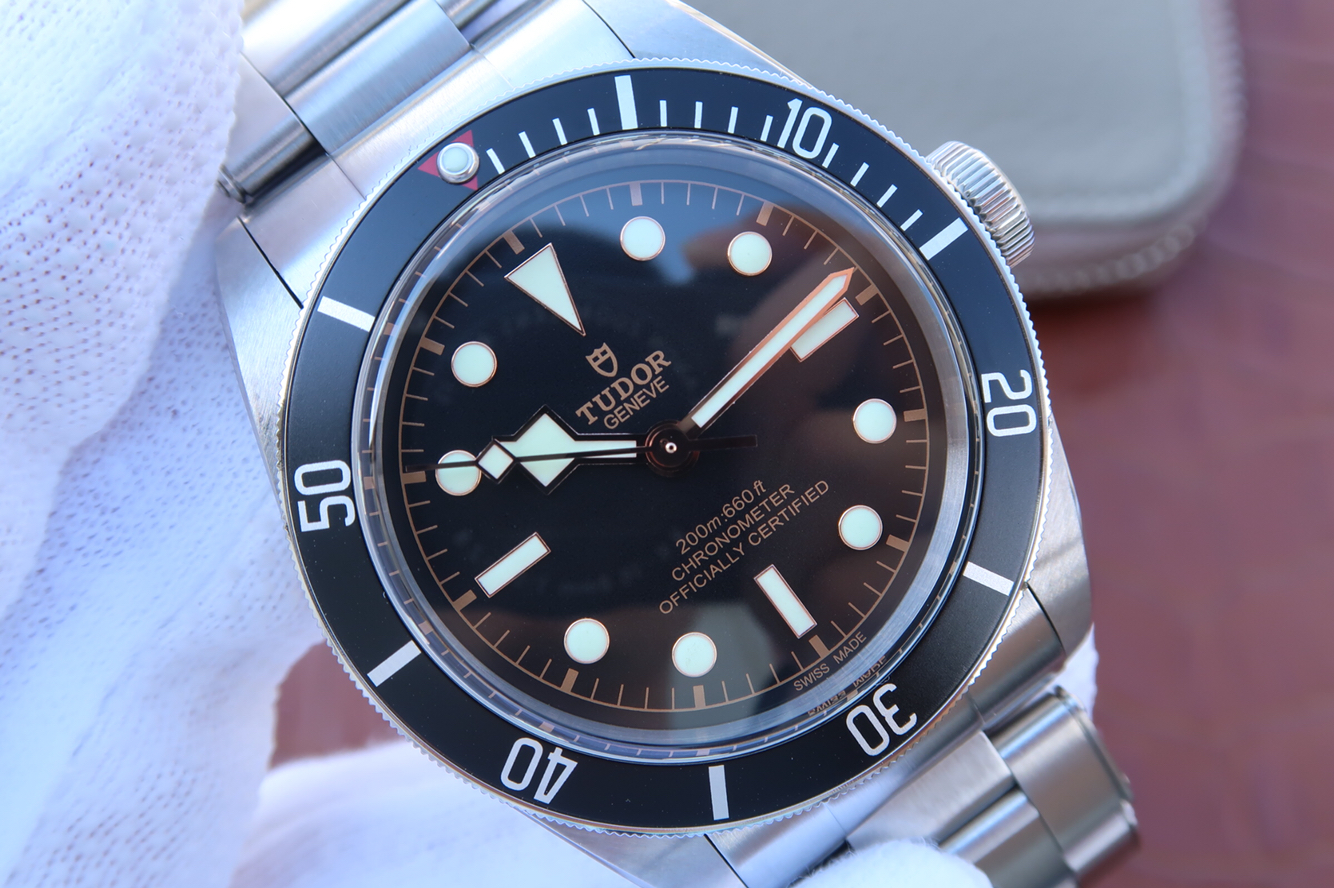 高仿帝舵那裏有實體店 ZF帝舵啟承繫列m79230n-0002￥2680-高仿錶