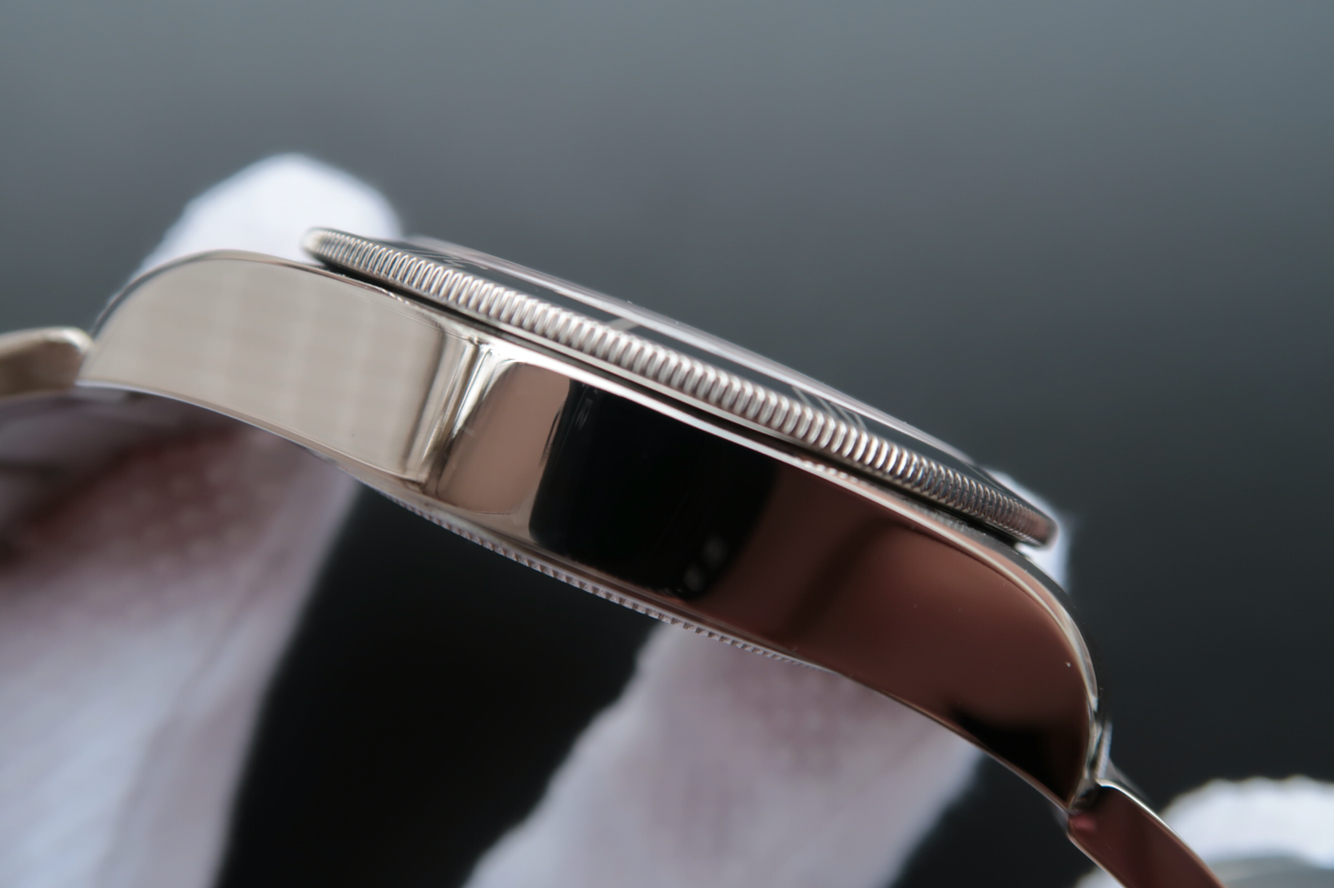 ZF帝駝小藍花HERITAGE BLACK BAY繫列79220B不銹鋼錶帶￥2880-高仿錶