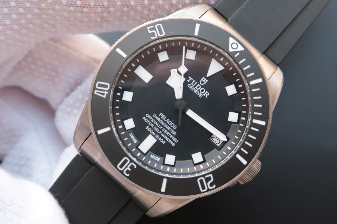 帝舵復刻手錶錶要多少錢 XF帝舵v6版25600TN膠帶版￥2880-高仿錶