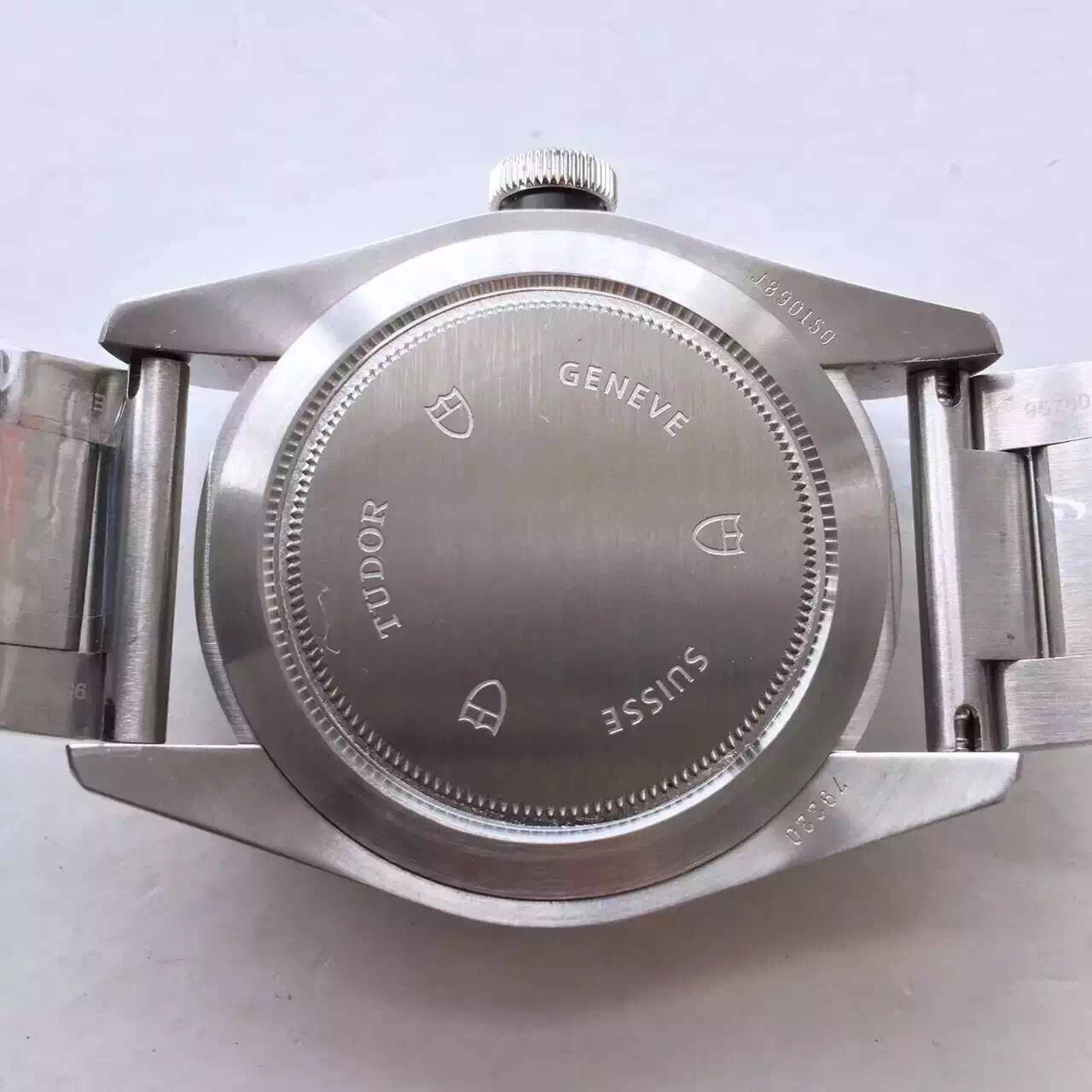 仿帝舵ONLYWATCH男錶 ZF帝駝碧灣繫列進口瑞士ETA2824自動機械￥2680 -高仿錶