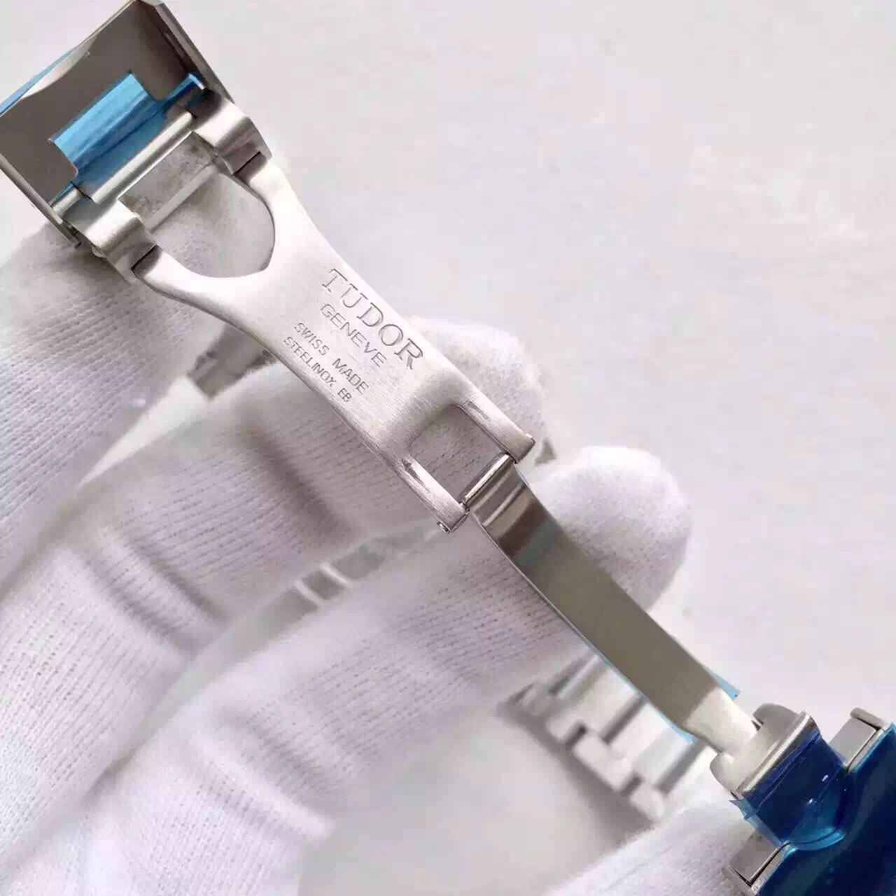 仿帝舵ONLYWATCH男錶 ZF帝駝碧灣繫列進口瑞士ETA2824自動機械￥2680 -高仿錶