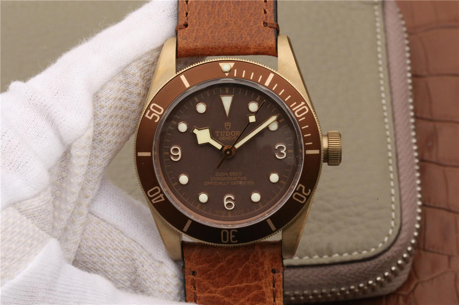 高仿帝舵小銅花機芯 ZF帝舵青銅‘銅花’M79250BM-0001青銅¥3480-高仿錶 高仿帝舵小銅花機芯 ZF帝舵青銅‘銅花’M79250BM-0001青銅¥3480-高仿錶