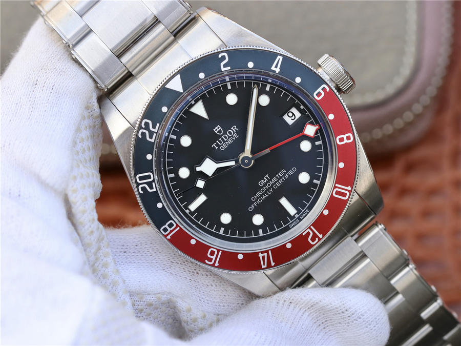 如何辯別帝舵碧灣正品與高仿 ZF帝舵碧灣M79830RB-0001￥3480-高仿錶