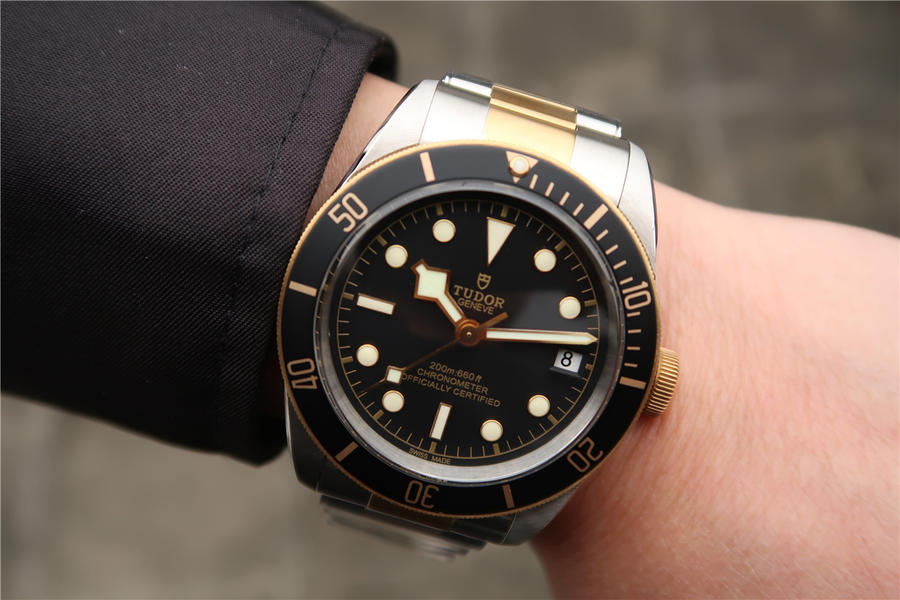 仿帝舵男士手錶 ZF帝舵啟承繫列79733N￥3480-高仿錶