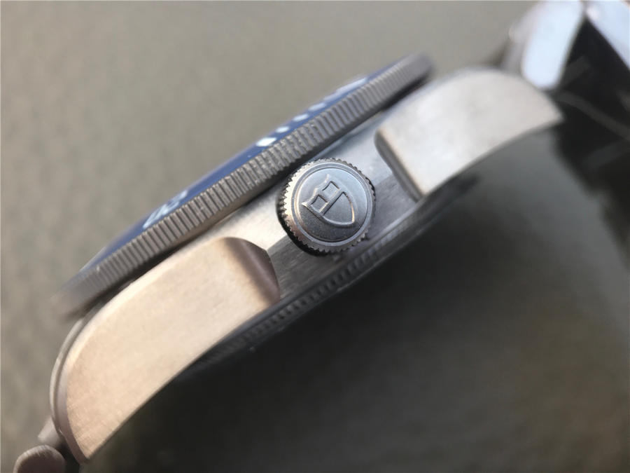 帝舵藍盤領潛高仿的怎麽樣 XF帝舵領潛型升級版25600TB￥3480 -高仿錶