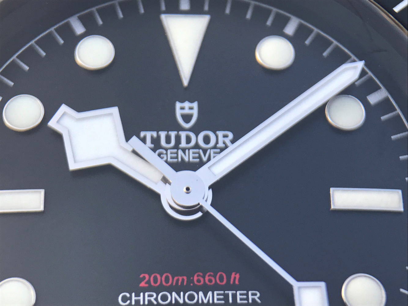 帝舵正品跟高仿區別 ZF帝舵原裝開模啟承繫列m79230dk￥3680-高仿錶