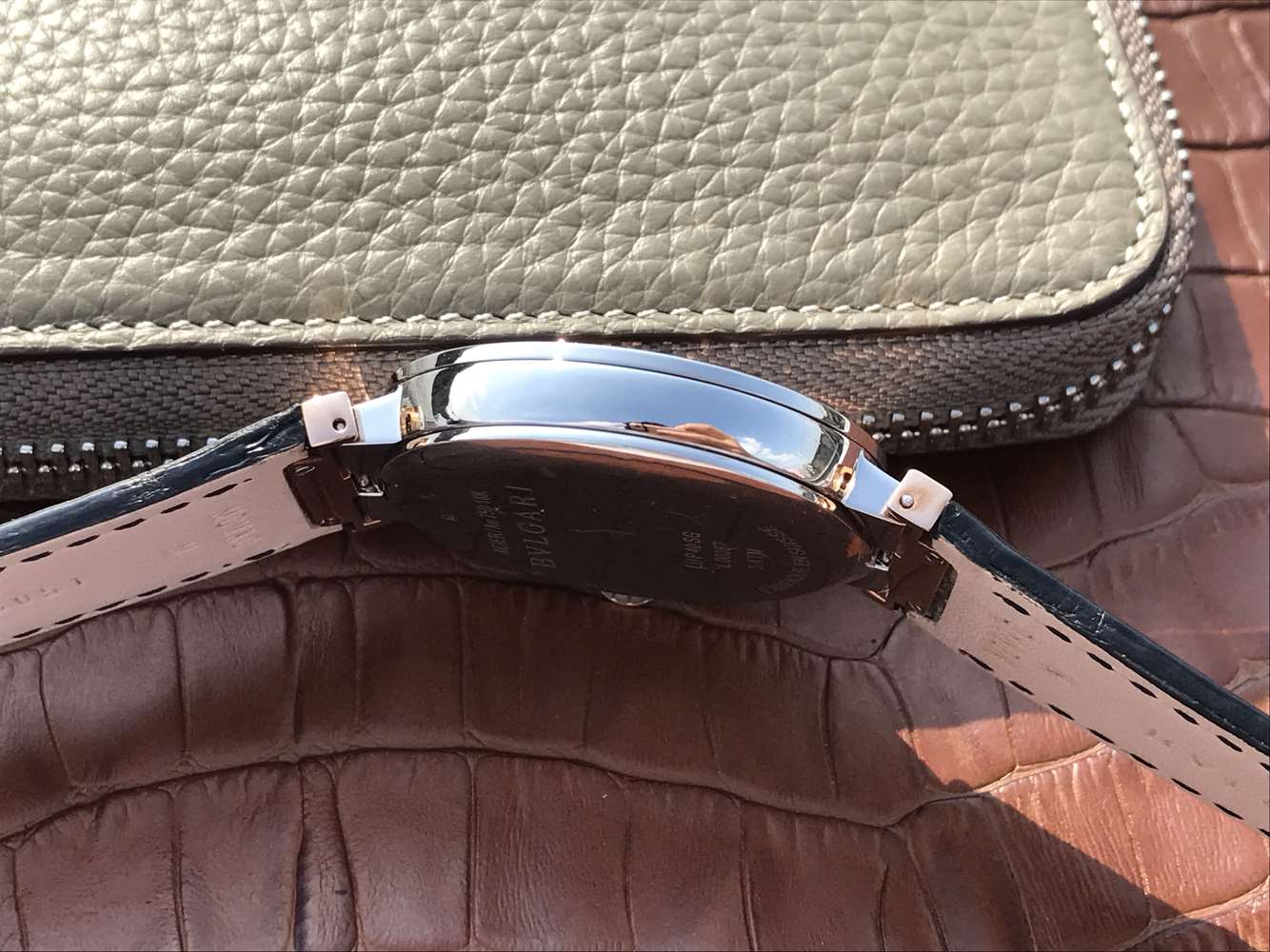 寶格麗哪個廠復刻手錶的好 寶格麗創意珠寶繫列102571 LU40C6SSPGLD￥2980-高仿錶