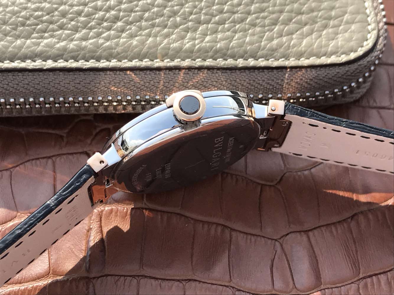 寶格麗哪個廠復刻手錶的好 寶格麗創意珠寶繫列102571 LU40C6SSPGLD￥2980-高仿錶