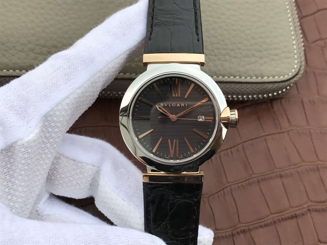 寶格麗復刻手錶版什麽意思 寶格麗創意珠寶繫列102571 LU40C6SSPGLD￥2880 -高仿錶