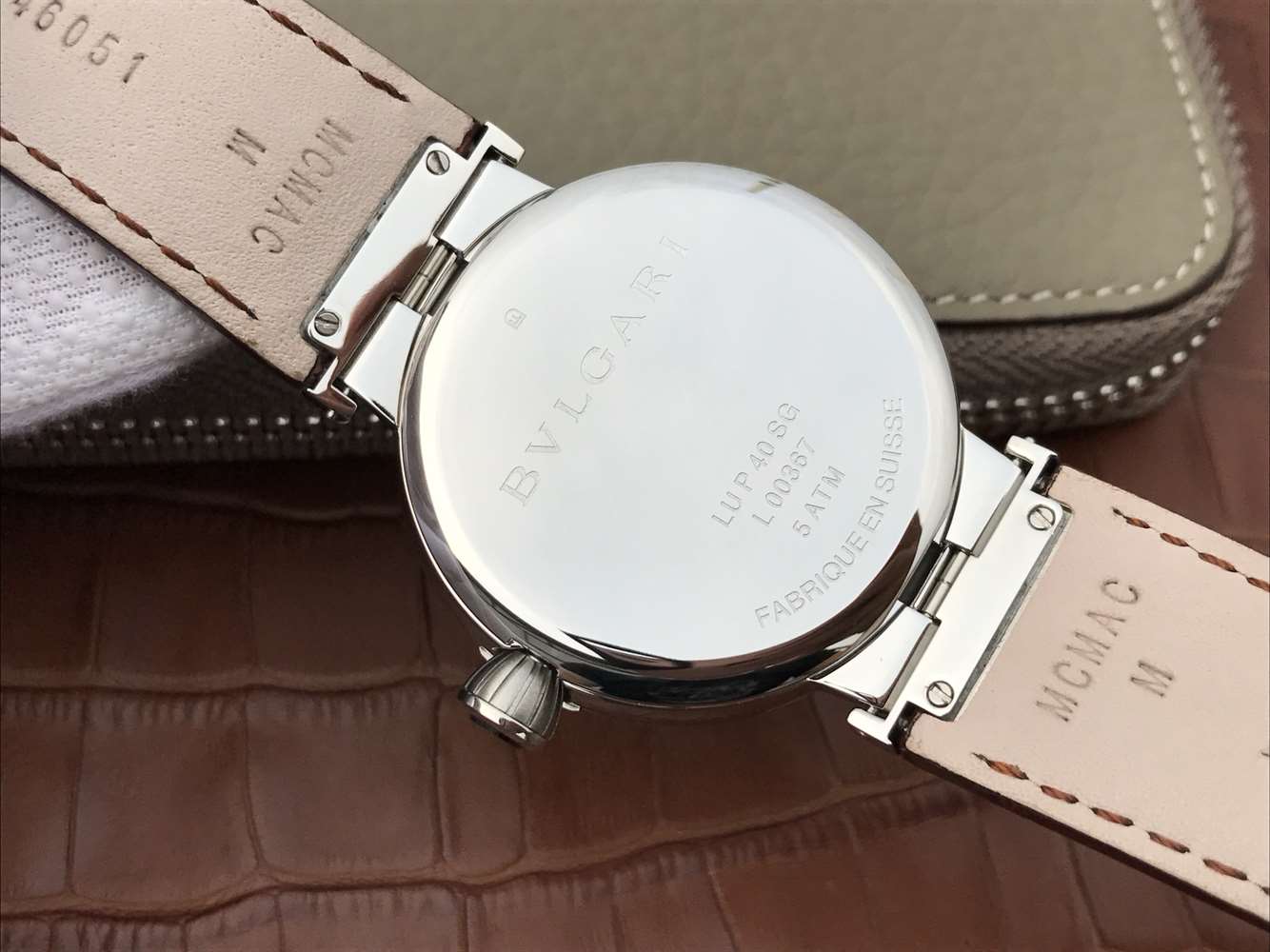 寶格麗復刻手錶吧 寶格麗創意珠寶繫列102571 LU40C6SSPGLD￥2980-高仿錶