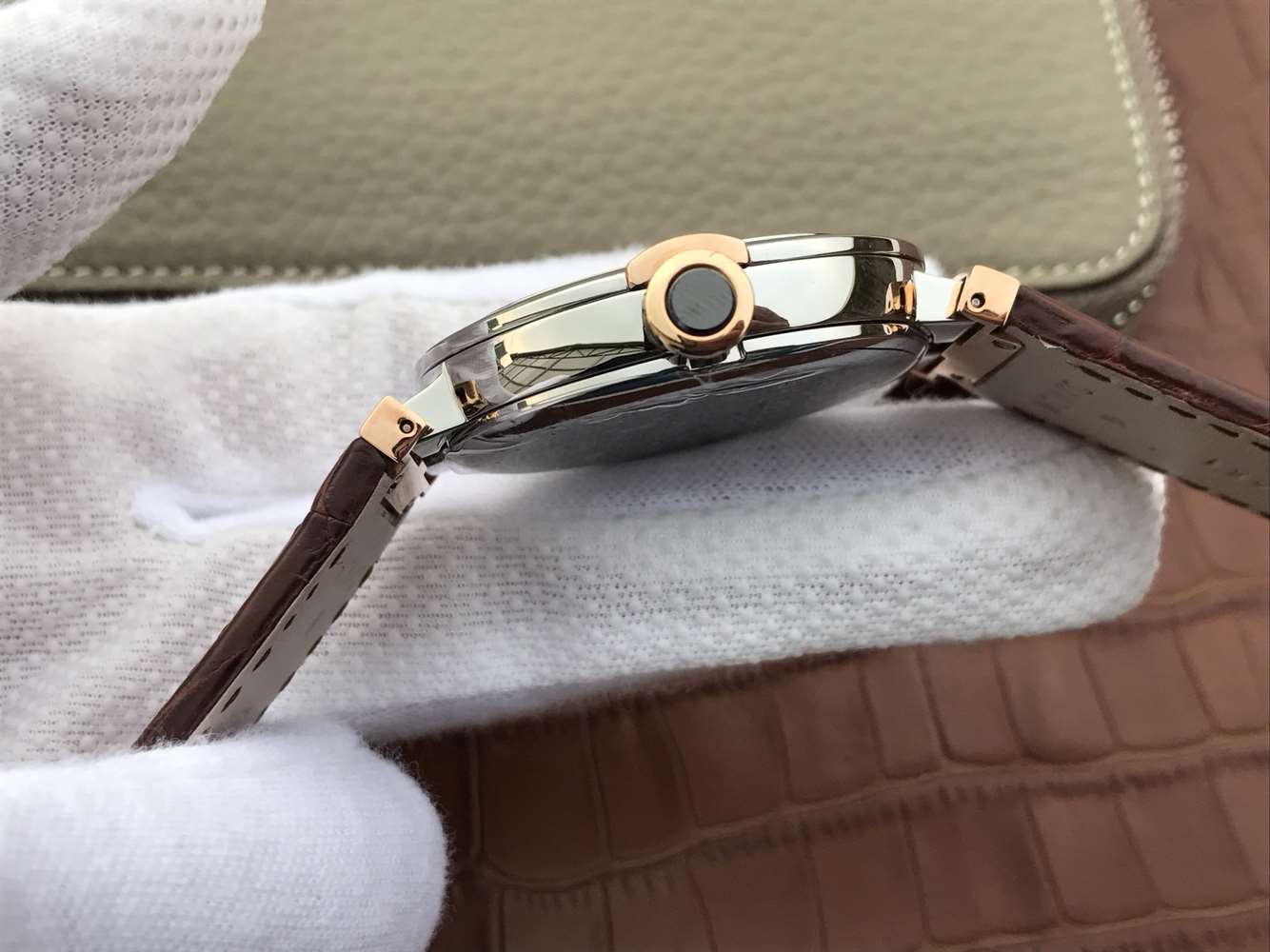 寶格麗復刻手錶吧 寶格麗創意珠寶繫列102571 LU40C6SSPGLD￥2980-高仿錶