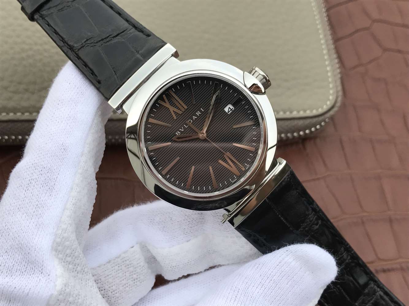 寶格麗復刻手錶錶 寶格麗創意珠寶繫列102571 LU40C6SSPGLD￥2980-高仿錶