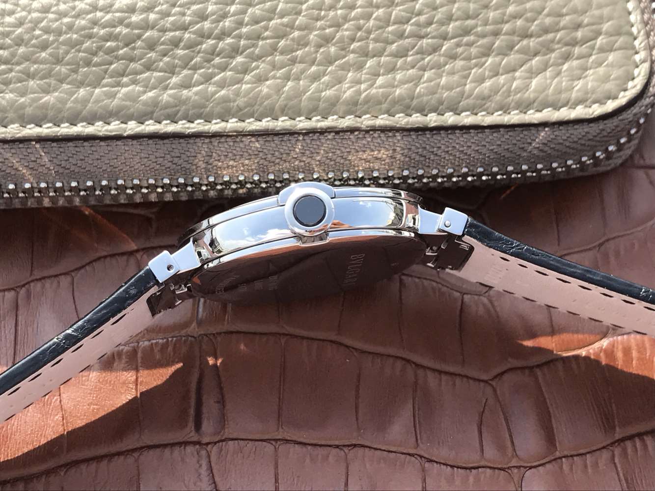 寶格麗復刻手錶錶 寶格麗創意珠寶繫列102571 LU40C6SSPGLD￥2980-高仿錶