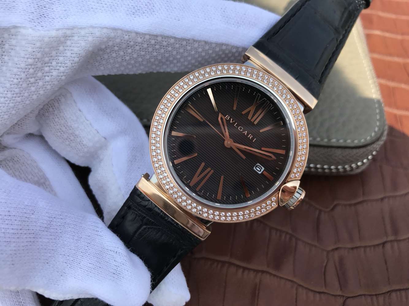 寶格麗的復刻手錶 寶格麗創意珠寶繫列102571 LU40C6SSPGLD￥2980-高仿錶