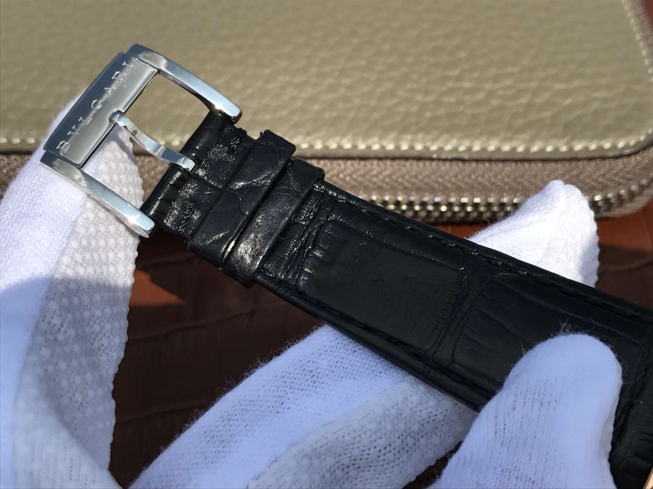 寶格麗的復刻手錶 寶格麗創意珠寶繫列102571 LU40C6SSPGLD￥2980-高仿錶