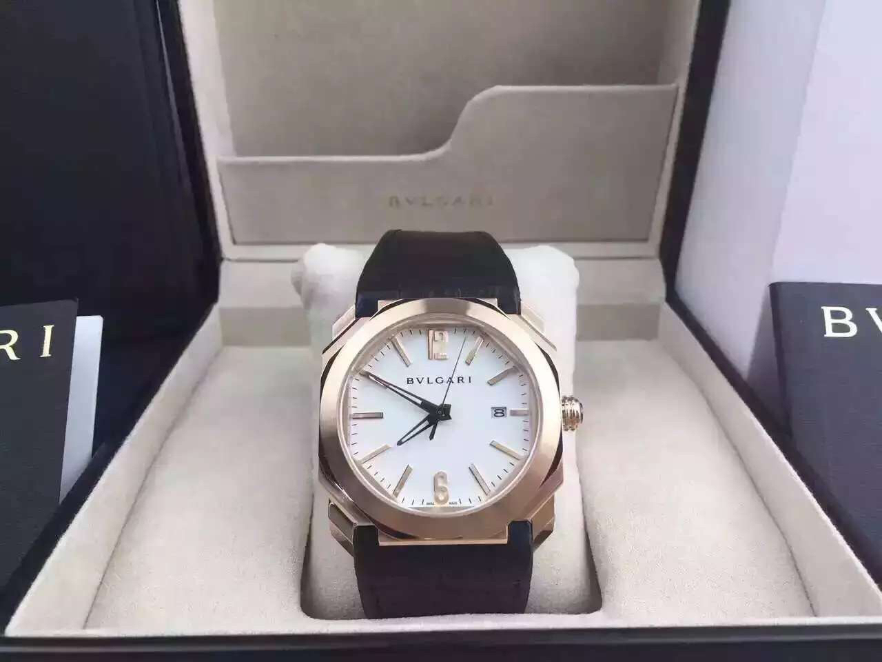 寶格麗復刻手錶 寶格麗OCTO繫列102119 BGOP38WGLD中性機械錶￥2980-高仿錶