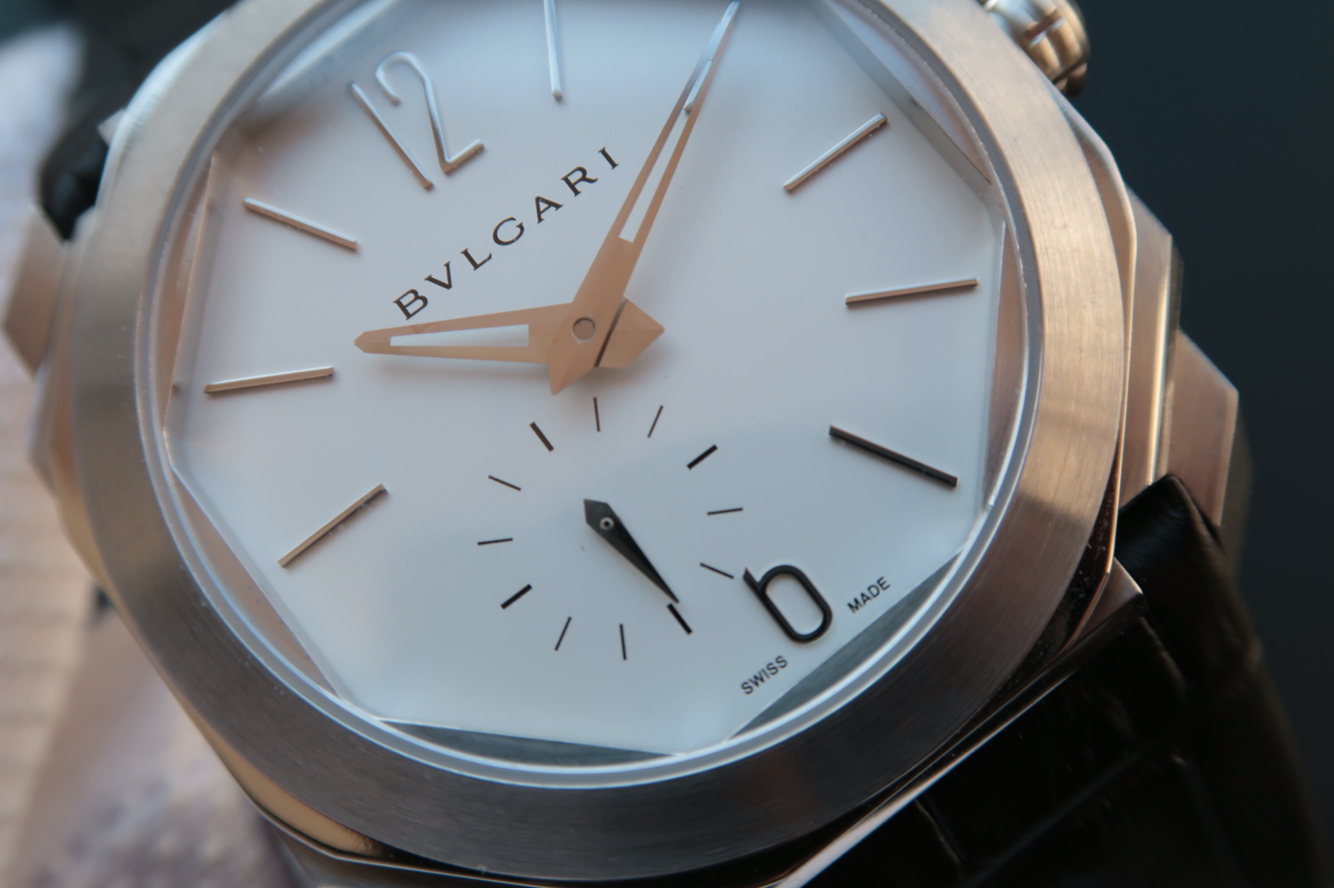 寶格麗復刻手錶版與正品 寶格麗全新OCTO繫列102028 BGO40BPLXT超薄腕錶￥3480-高仿錶