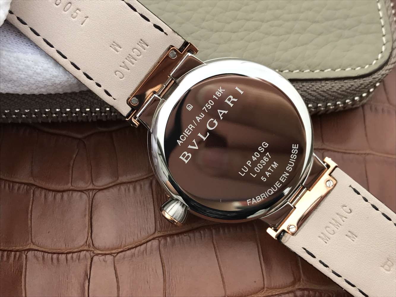 寶格麗復刻手錶珍珠陀錶 寶格麗創意珠寶繫列102571 LU40C6SSPGLD￥2980 -高仿錶