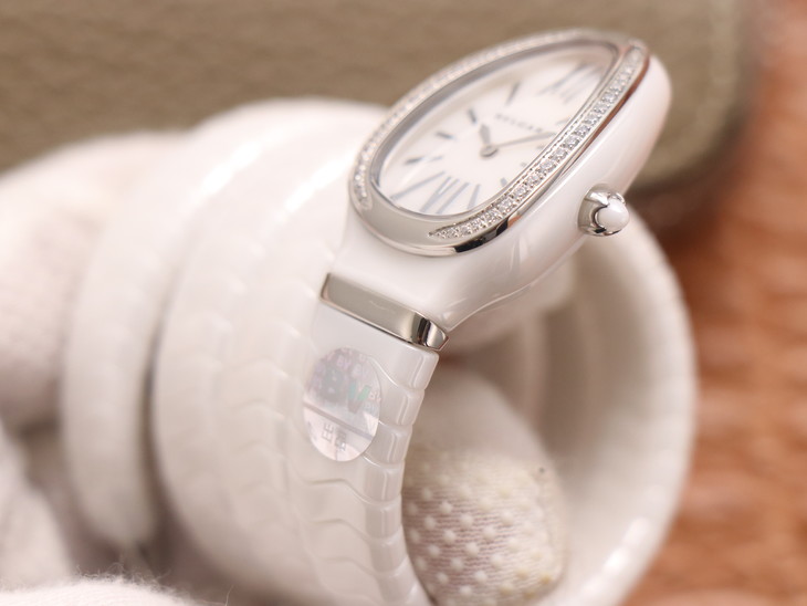 復刻手錶寶格麗三問錶 BV廠寶格麗SERPENTI繫列￥2980-高仿錶