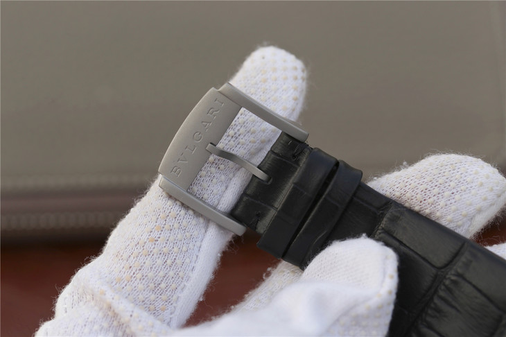 寶格麗手錶復刻手錶測評 寶格麗2017新款OCTO繫列102711￥3480-高仿錶