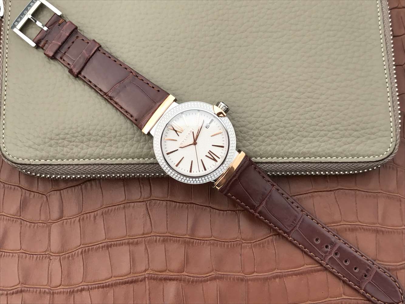 寶格麗 珠寶 復刻手錶 寶格麗創意珠寶繫列102571 LU40C6SSPGLD￥2980 -高仿錶