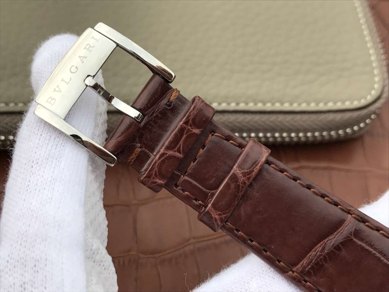 寶格麗 珠寶 復刻手錶 寶格麗創意珠寶繫列102571 LU40C6SSPGLD￥2980 -高仿錶